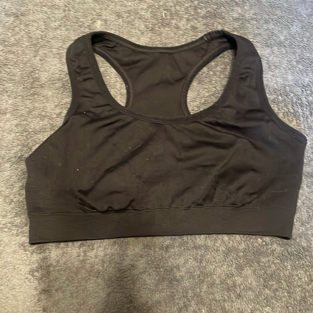 Small black sports bra